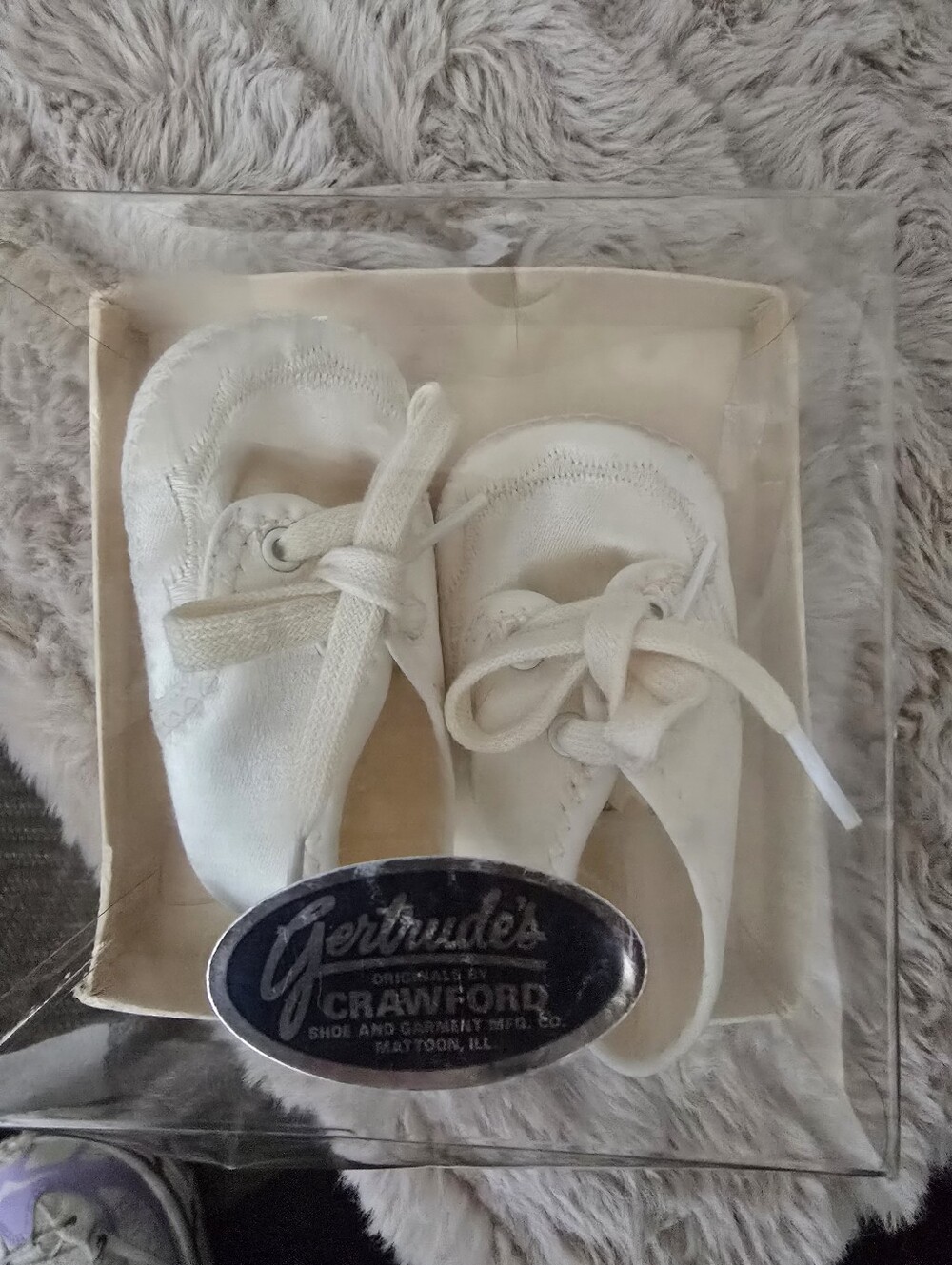 Vintage Kids White Lace-Up Shoes 3-5 Months